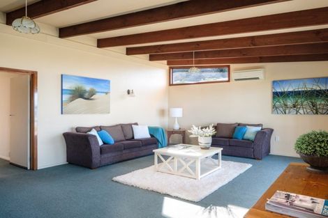 Photo of property in 15 Makorori Beach Road, Makorori, Gisborne, 4073