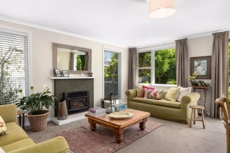 Photo of property in 19 Paremata Crescent, Paremata, Porirua, 5024