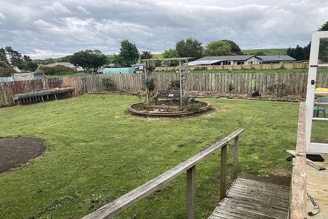 Photo of property in 11 Preston Street, Eltham, 4322