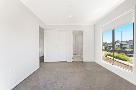 Photo of property in 37 Taikaranga Street, Pukekohe, 2120