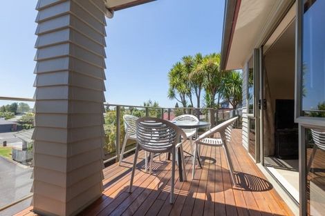 Photo of property in 22 Waipuna Place, Rototuna, Hamilton, 3210