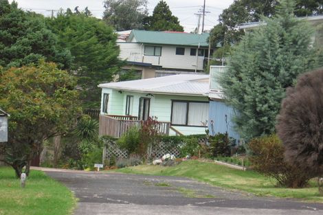 Photo of property in 9a Kelwyn Road, Kelston, Auckland, 0602