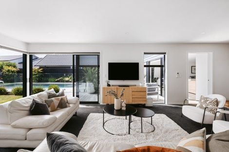 Photo of property in 15 Cassinia Close, Papamoa Beach, Papamoa, 3118