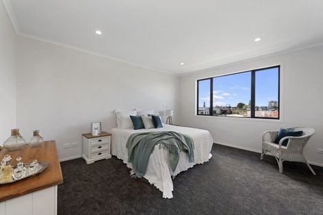 Photo of property in 14 Wyrall Way, Chartwell, Hamilton, 3210