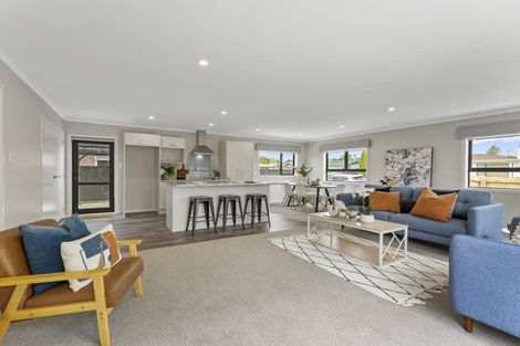 Photo of property in 15a Freyberg Street, Feilding, 4702