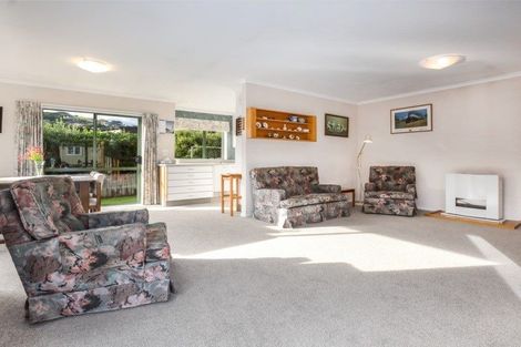 Photo of property in 80a Oxford Street, Tawa, Wellington, 5028