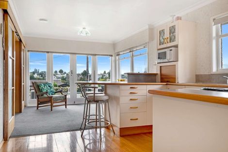 Photo of property in 80 Sutherland Road, Brookfield, Tauranga, 3110