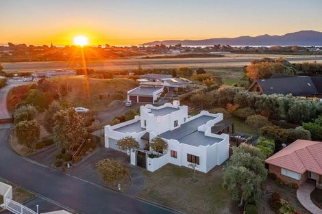 Photo of property in 150 Milne Drive, Paraparaumu, 5032