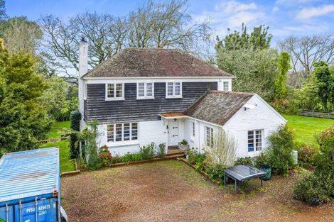 Photo of property in 86 Tawa Road, Kumeu, 0891