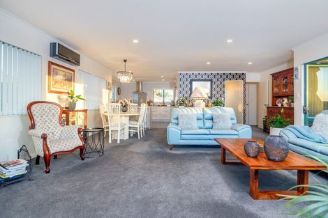 Photo of property in 2 Rurima Rise, Coastlands, Whakatane, 3120