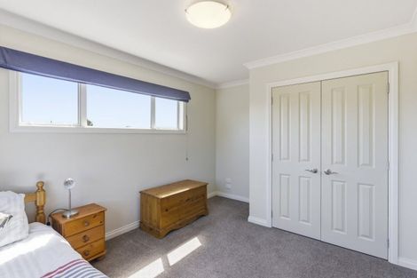 Photo of property in 10 Metzenthin Close, Raumati South, Paraparaumu, 5032