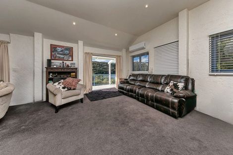 Photo of property in 1g/2 Weranui Road, Waiwera, Orewa, 0994