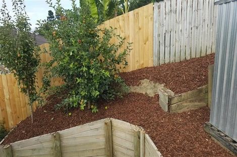 Photo of property in 25 Gordon Stanley Drive, Massey, Auckland, 0614