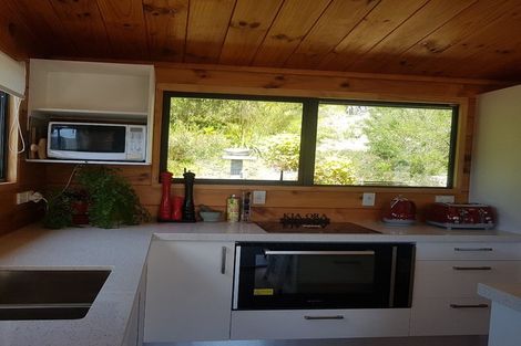 Photo of property in 9a Finlay Grove, Waikawa, Picton, 7220