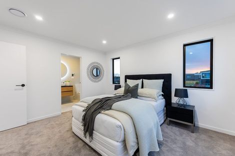 Photo of property in 17 Pakirikiri Street, Long Bay, Auckland, 0630