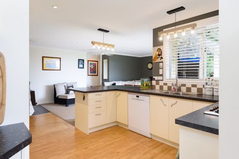 Photo of property in 9 Roger Guy Place, Welcome Bay, Tauranga, 3175