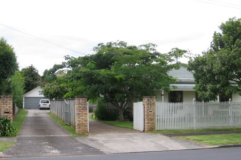 Photo of property in 1a Huapai Street, Onehunga, Auckland, 1061