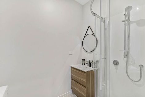 Photo of property in 14b Ropata Avenue, Point England, Auckland, 1072