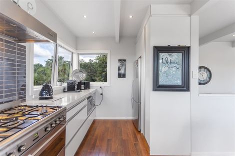 Photo of property in 13 Callender Place, Shelly Park, Auckland, 2014