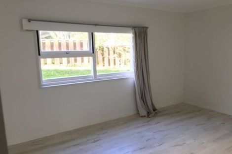 Photo of property in 15 Barlow Place, Chatswood, Auckland, 0626