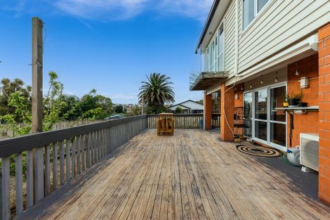 Photo of property in 57 Pitt Avenue, Clendon Park, Auckland, 2103