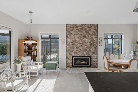 Photo of property in 37 Coast Boulevard, Papamoa Beach, Papamoa, 3118