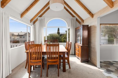 Photo of property in 121 Thompson Road, Bluff Hill, Napier, 4110