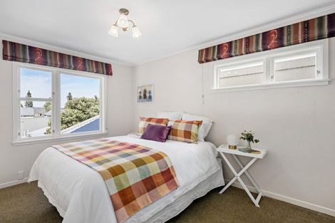 Photo of property in 107-109 Muritai Road, Eastbourne, Lower Hutt, 5013