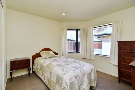 Photo of property in 26c Sawyers Arms Road, Northcote, Christchurch, 8052