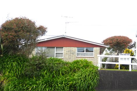 Photo of property in 3/21 Standish Street, Westown, New Plymouth, 4310