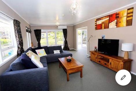 Photo of property in 58 Maxwelton Drive, Mairangi Bay, Auckland, 0630
