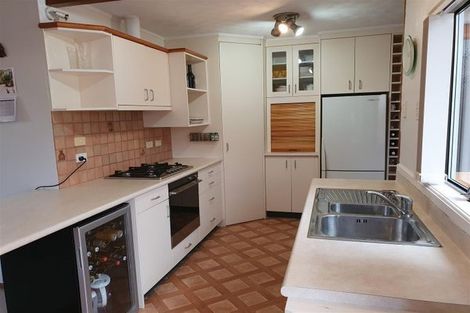 Photo of property in 78 Archmillen Avenue, Pakuranga Heights, Auckland, 2010