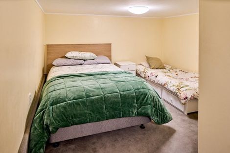 Photo of property in 16 Chestnut Grove, Maungaraki, Lower Hutt, 5010