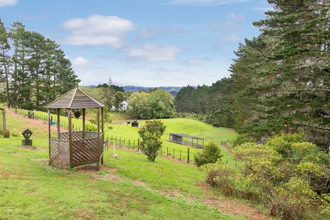 Photo of property in 182 Amreins Road, Taupaki, Henderson, 0782