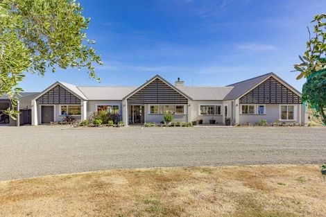 Photo of property in 104 White Rock Road, Martinborough, 5781