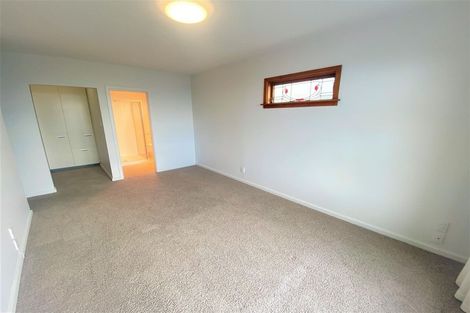 Photo of property in 223c Mount Pleasant Road, Mount Pleasant, Christchurch, 8081