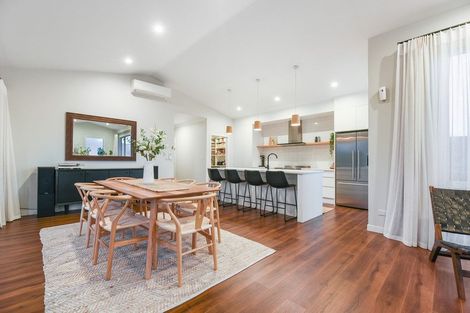 Photo of property in 24 Clifford Close, Leamington, Cambridge, 3432