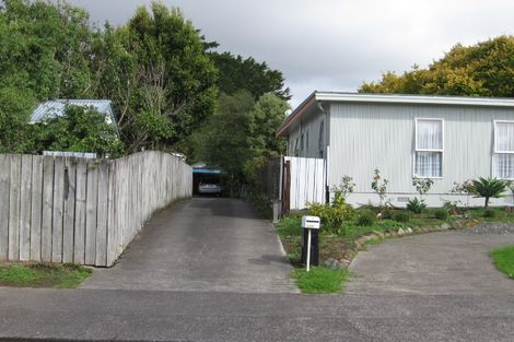 Photo of property in 1/19 Poinsettia Place, Henderson, Auckland, 0610