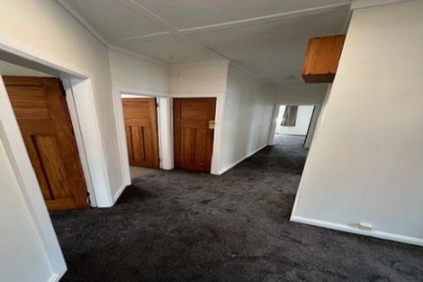 Photo of property in 35 Roxburgh Street, Mount Victoria, Wellington, 6011