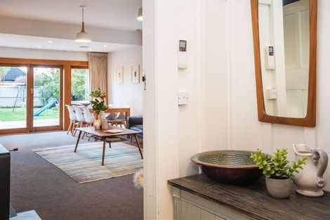 Photo of property in 93 Abberley Crescent, St Albans, Christchurch, 8014