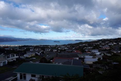 Photo of property in 8a Wattle Grove, Maungaraki, Lower Hutt, 5010