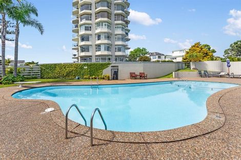 Photo of property in 1/90 Kitchener Road, Milford, Auckland, 0620