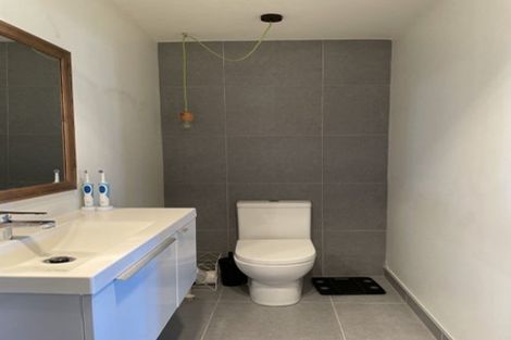 Photo of property in 28 Harbour View Road, Te Atatu Peninsula, Auckland, 0610