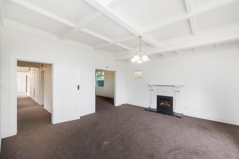 Photo of property in 374 College Street, Hokowhitu, Palmerston North, 4410
