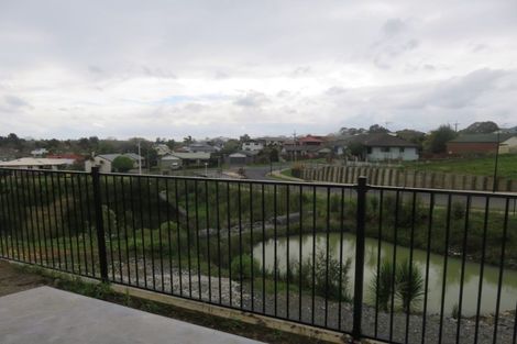 Photo of property in 16 Te Tiireke Drive, Glenview, Hamilton, 3206