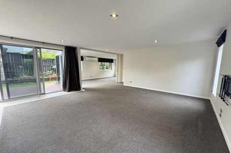 Photo of property in 2/6 Sandford Street, Campbells Bay, Auckland, 0630