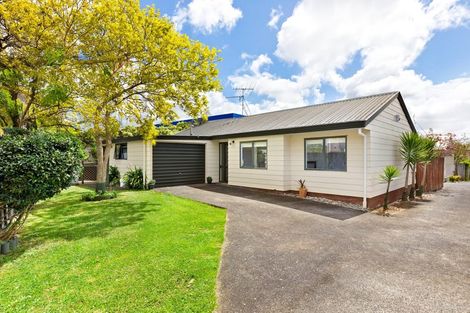 Photo of property in 1/3 Margan Avenue, New Lynn, Auckland, 0600
