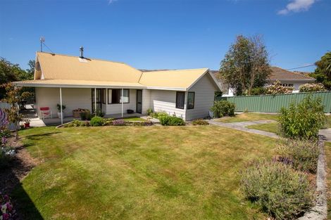 Photo of property in 43 Cheviot Street, Roxburgh, 9500