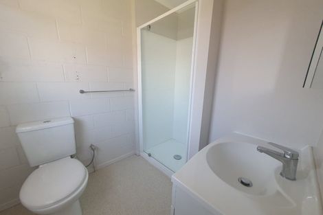 Photo of property in 15 Grande Vue Road, Papatoetoe, Auckland, 2025