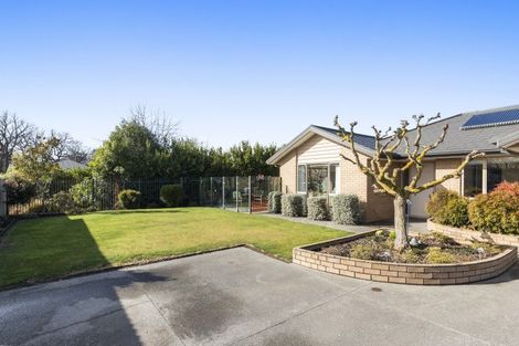 Photo of property in 22 Mokihi Gardens, Hillmorton, Christchurch, 8024